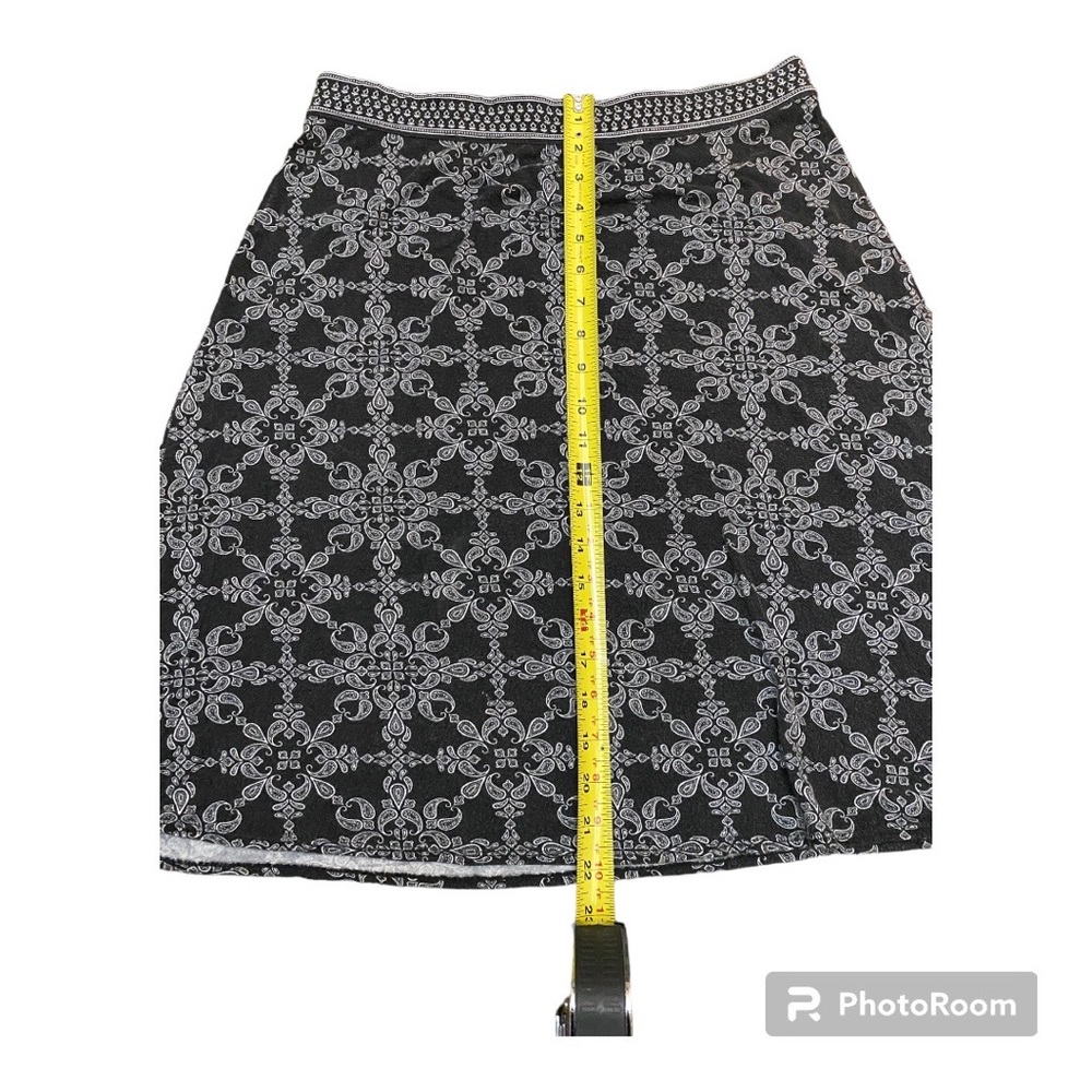 MAX STUDIO Black Paisley Print Skirt Size Medium SO SOFT & COMFY - Picture 8 of 9